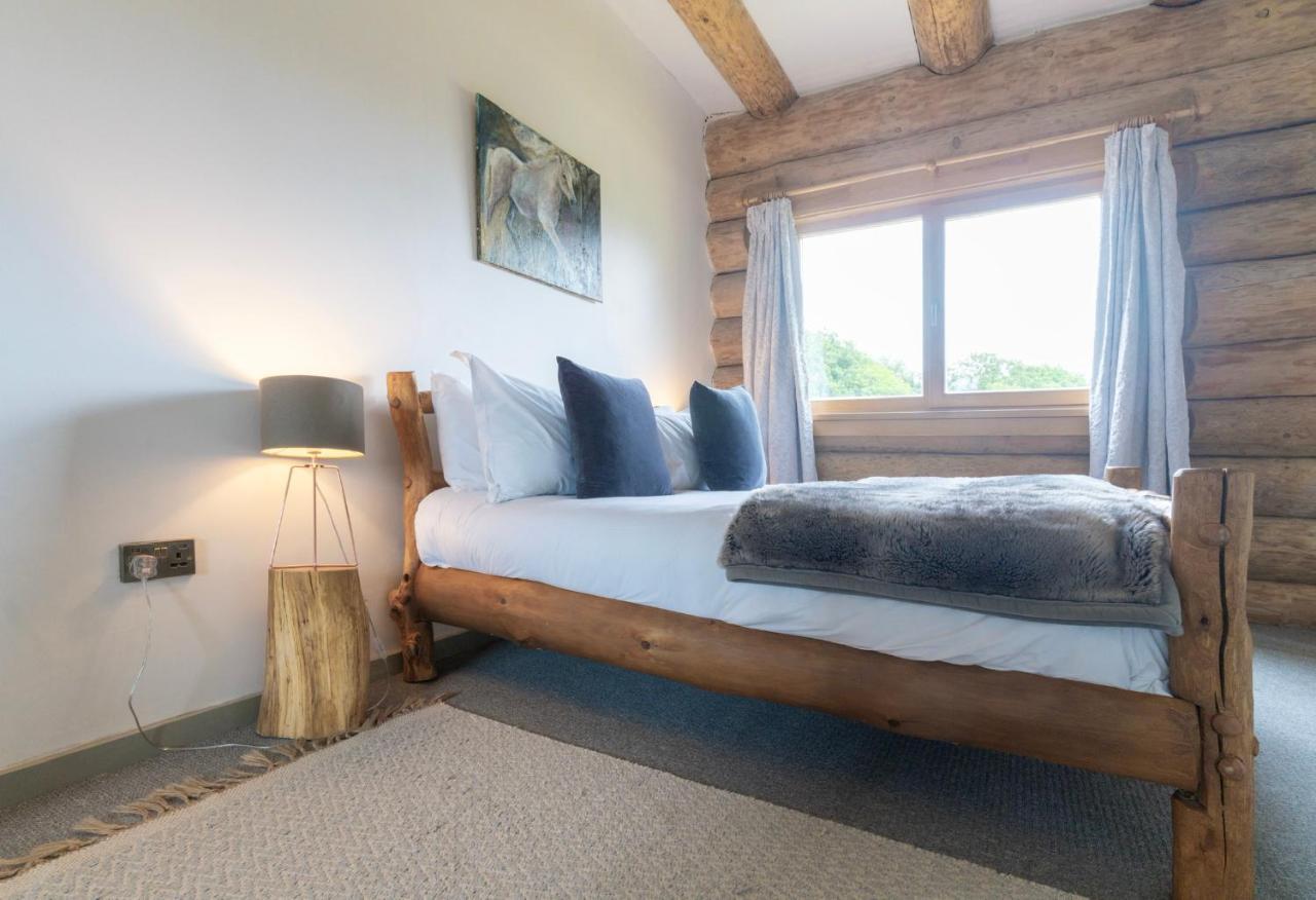 Wild Nurture Eco Luxury Offgrid Log Cabin Fort William Exteriér fotografie