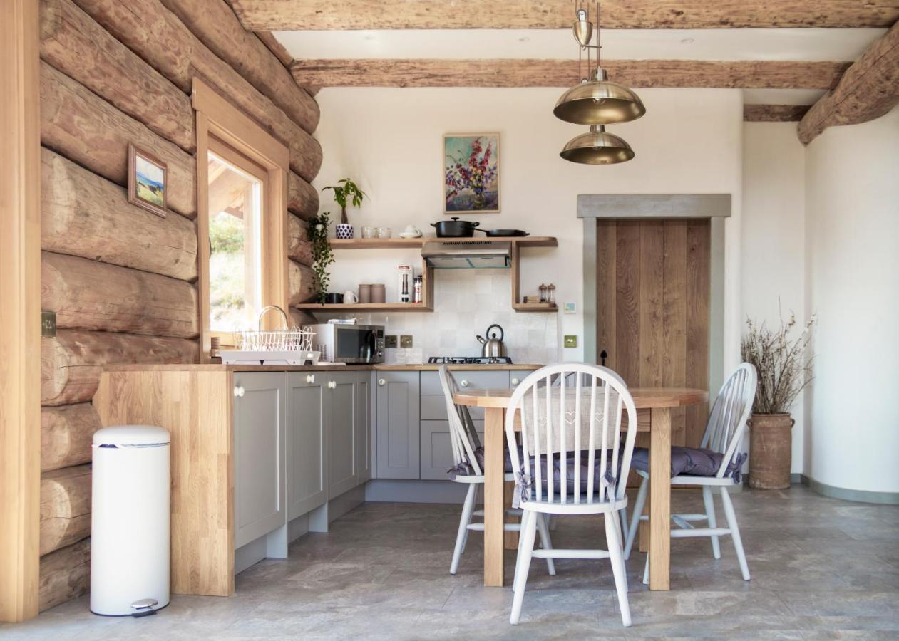Wild Nurture Eco Luxury Offgrid Log Cabin Fort William Exteriér fotografie