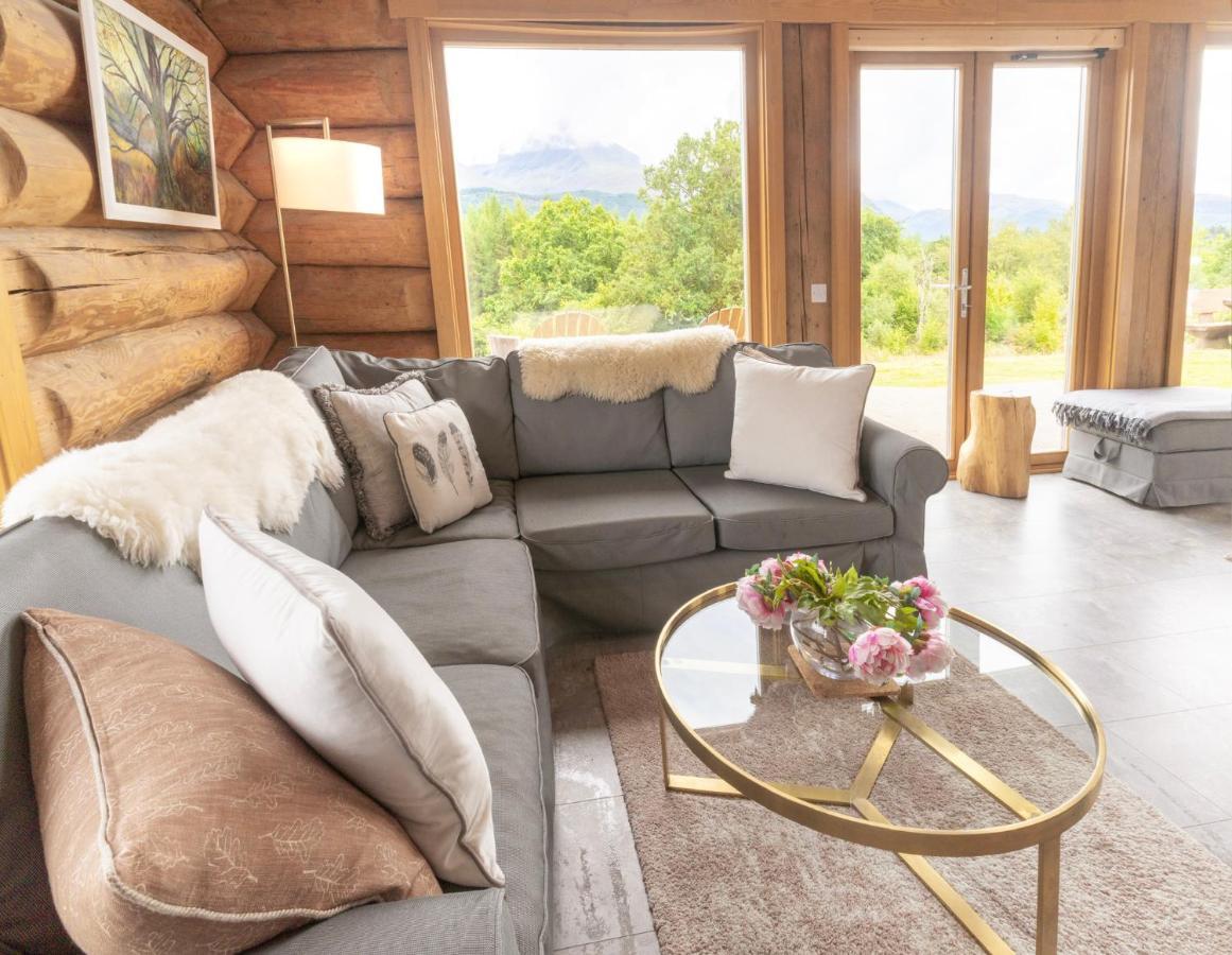 Wild Nurture Eco Luxury Offgrid Log Cabin Fort William Exteriér fotografie